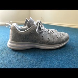 APL/Lululemon Techloom Pro Cement Running Shoes